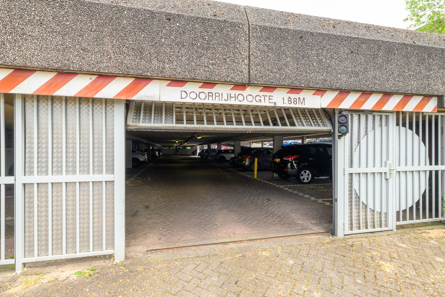 Foto 19 van Hammarskjöldlaan 379