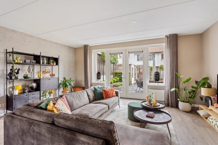 Foto 6 van Rozenhof 28