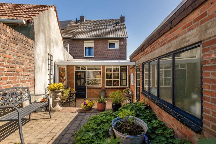 Foto 45 van Steskensstraat 44