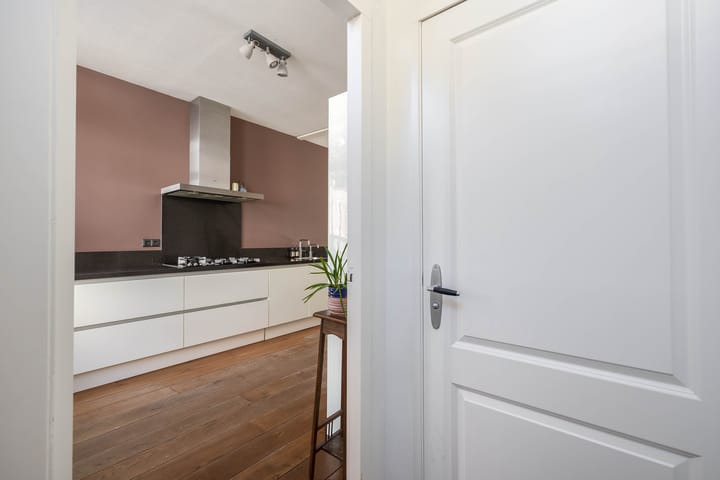 Foto 8 van Van Diemenstraat 34