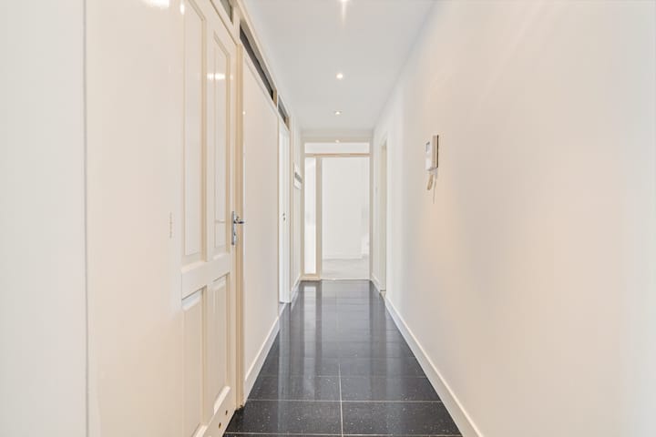 Foto 5 van Van Nijenrodeweg 327