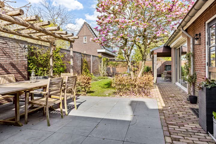 Foto 42 van Steenstraat 58