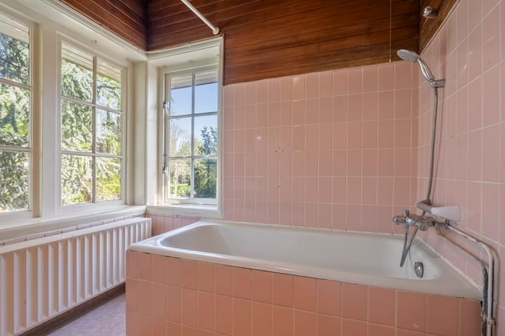 Foto 47 van Julianalaan 64