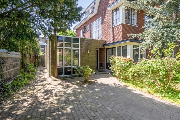 Foto 74 van Julianalaan 64