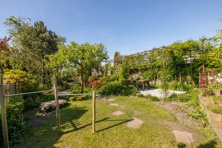 Foto 46 van Vredebestlaan 51