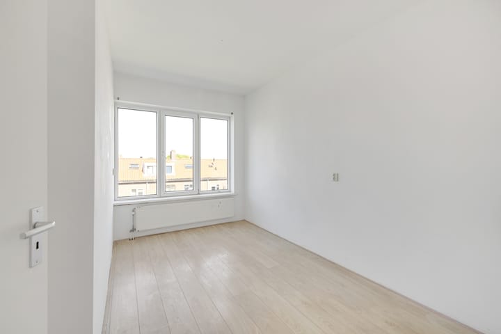 Foto 14 van Parallelweg 132-D