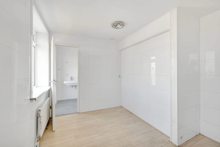 Foto 18 van Parallelweg 132-D