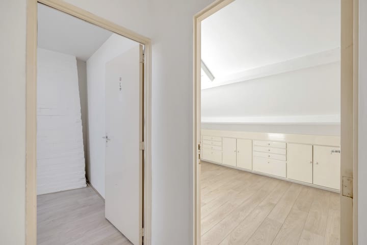 Foto 27 van Parallelweg 132-D