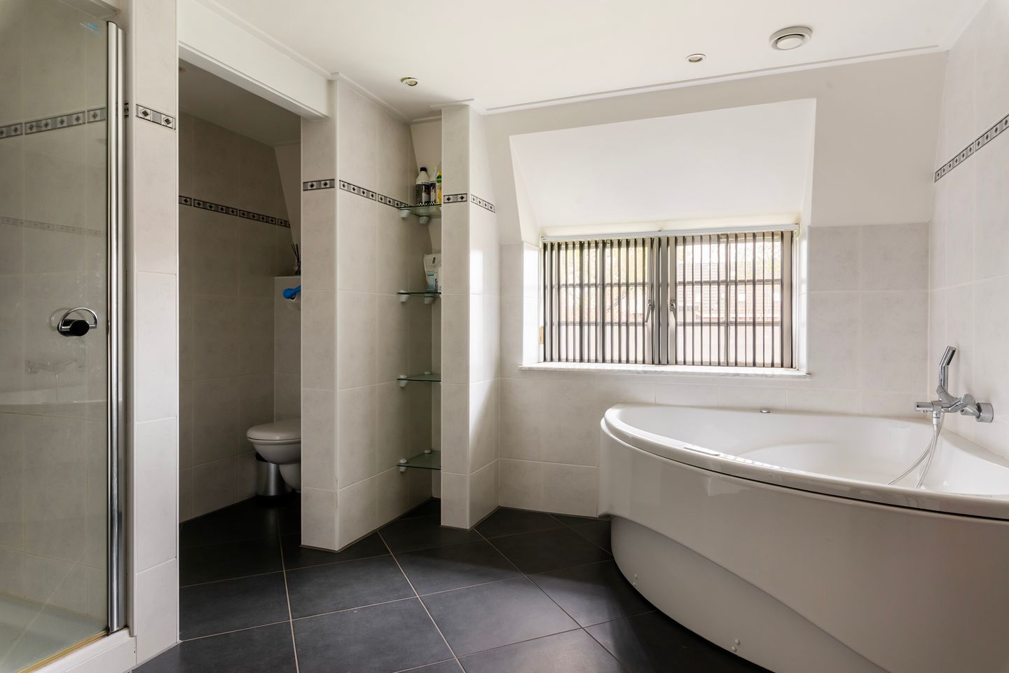 Foto 34 van Brinklaan 32