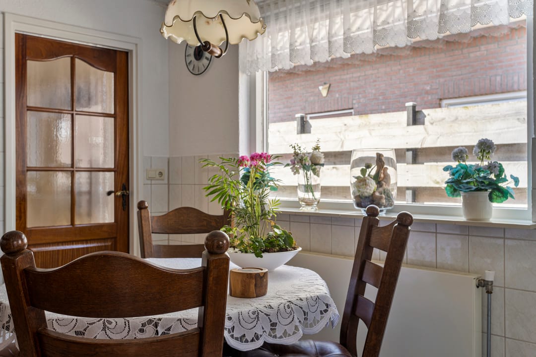 Photo 11 of Valkenweg 15