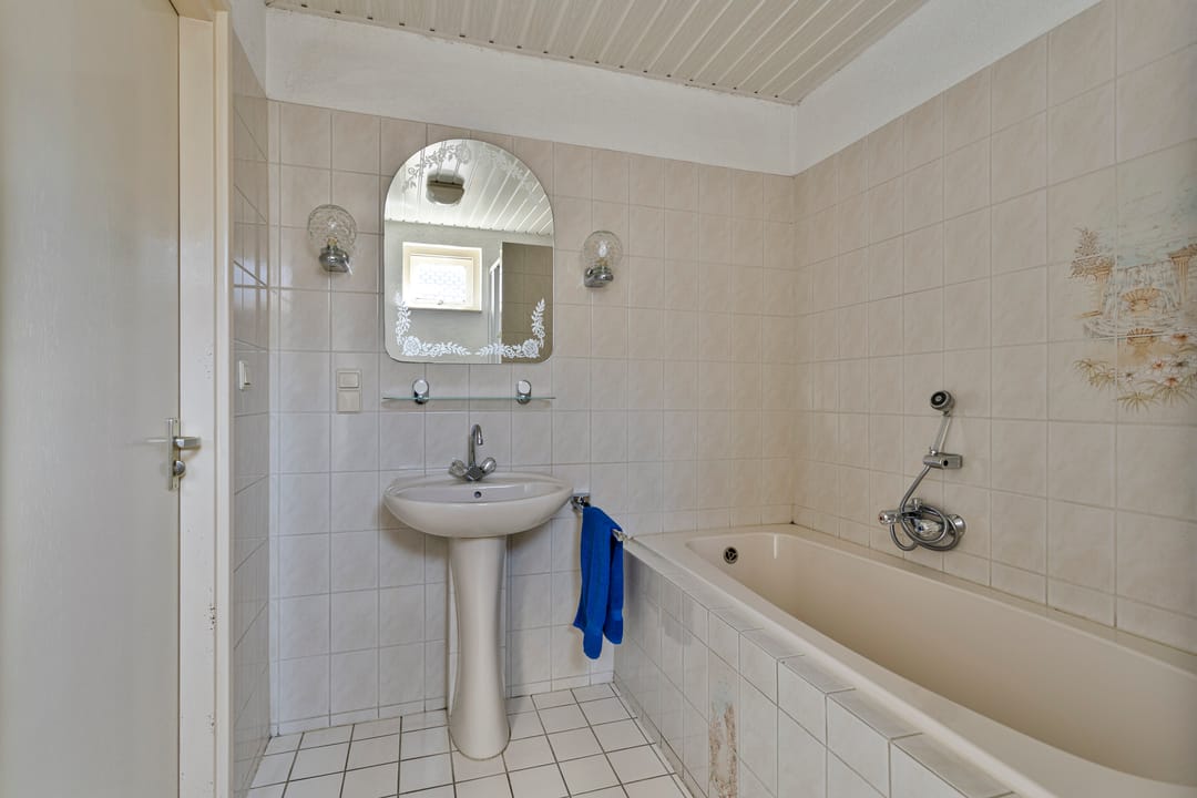 Photo 13 of Valkenweg 15