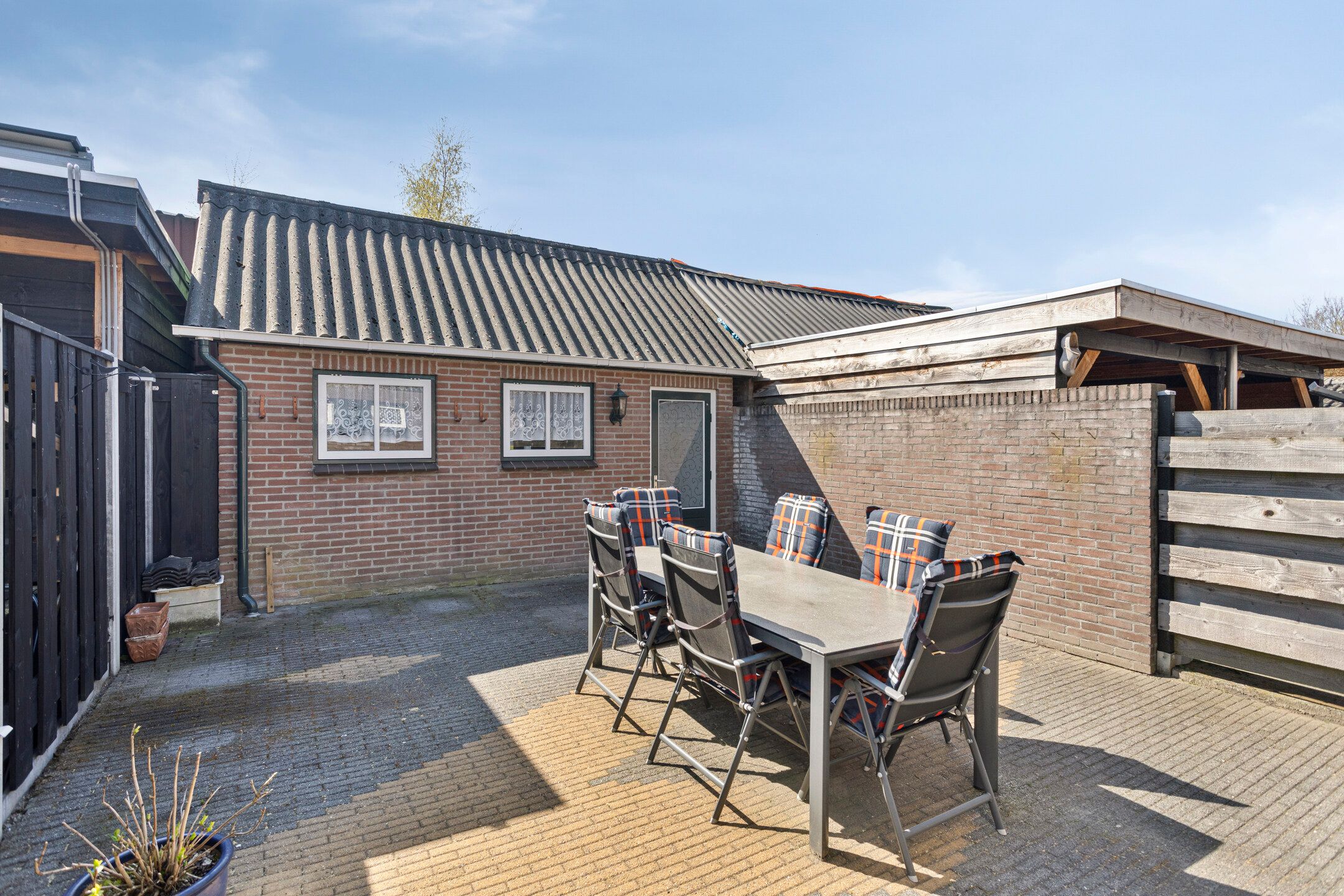 Photo 15 of Valkenweg 15