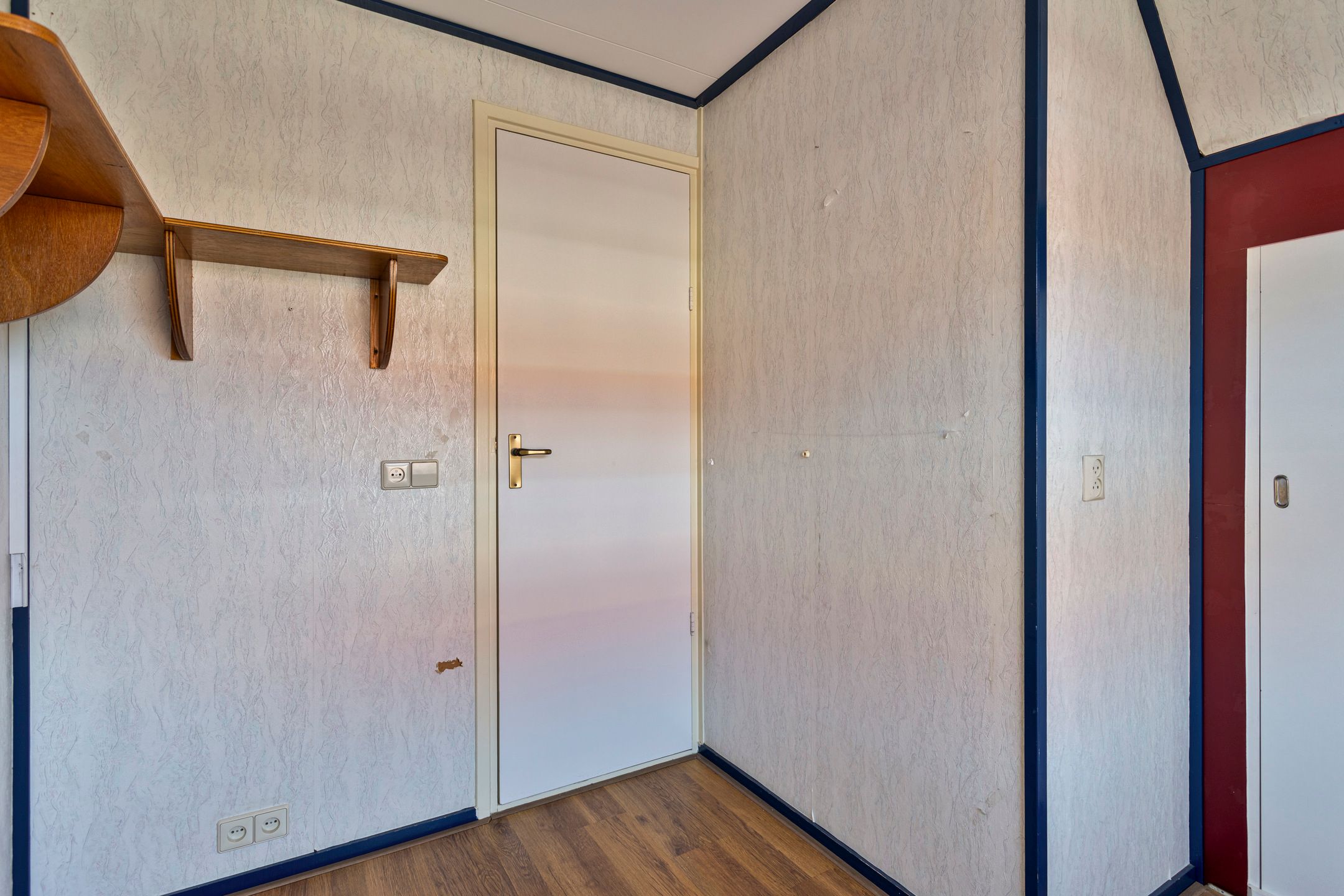 Photo 21 of Valkenweg 15