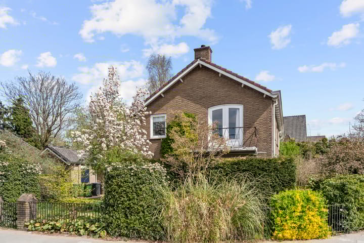 Churchillweg 94