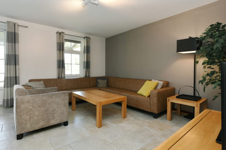 Photo 9 of Buitenhof de Leistert 162