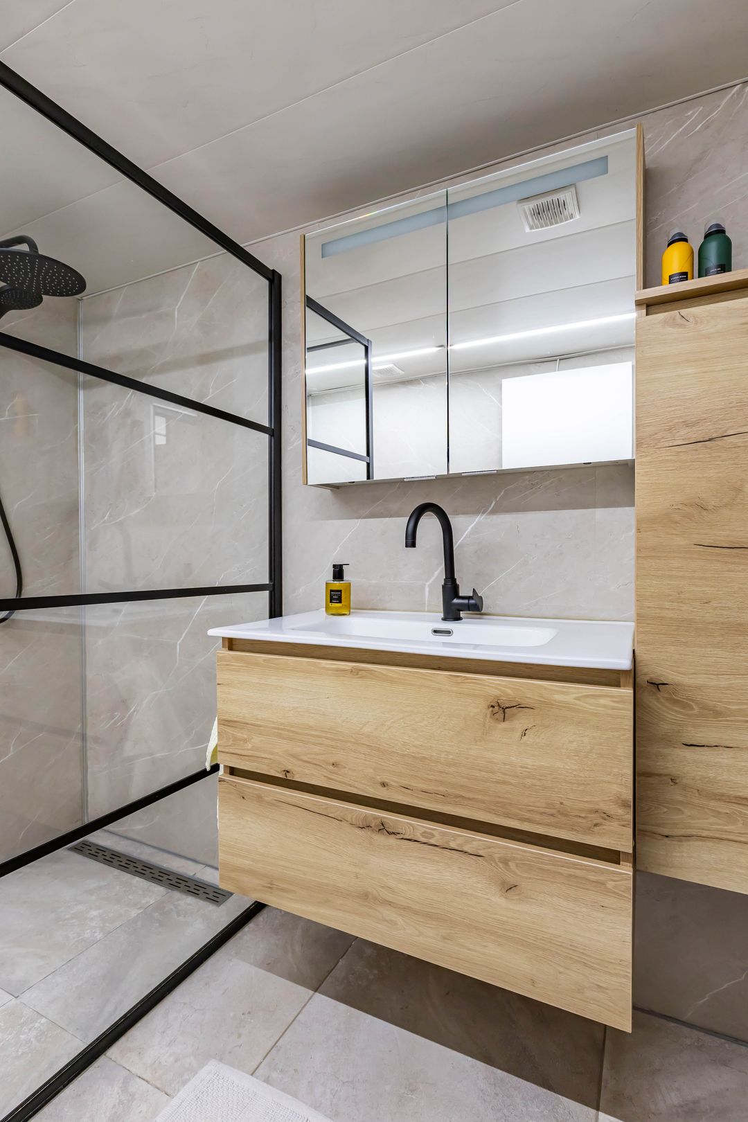 Photo 32 of Lichtboei 176