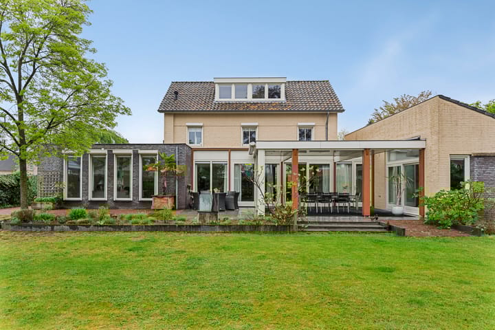 Photo 2 of Hoofdstraat 69