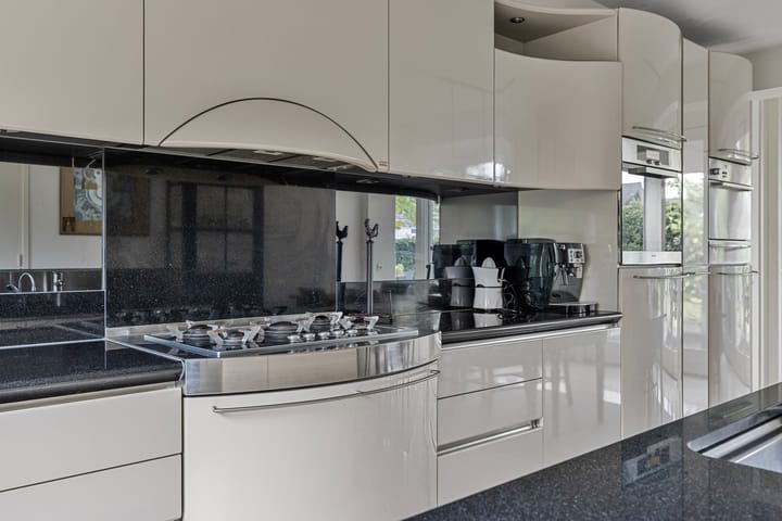 Photo 11 of Hoofdstraat 69