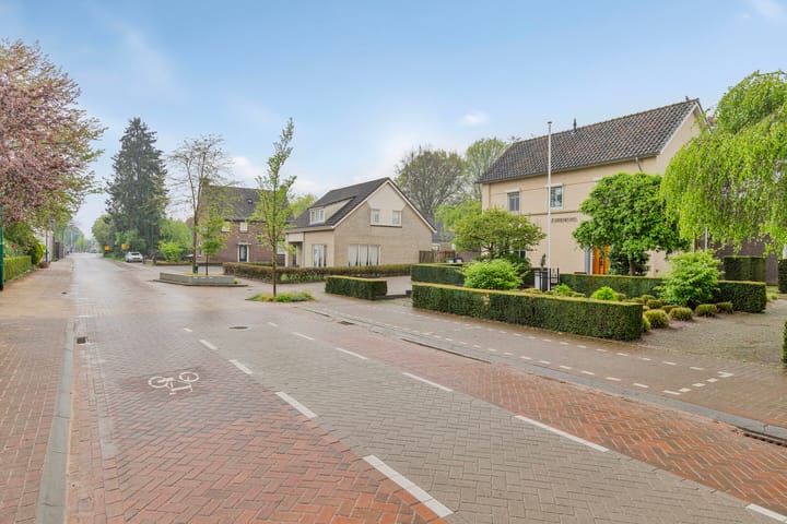 Photo 33 of Hoofdstraat 69