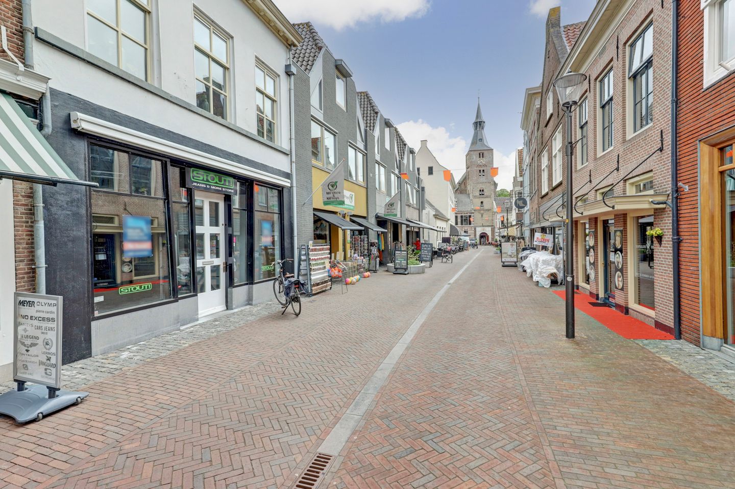 View photo 4 of Kerkstraat 10