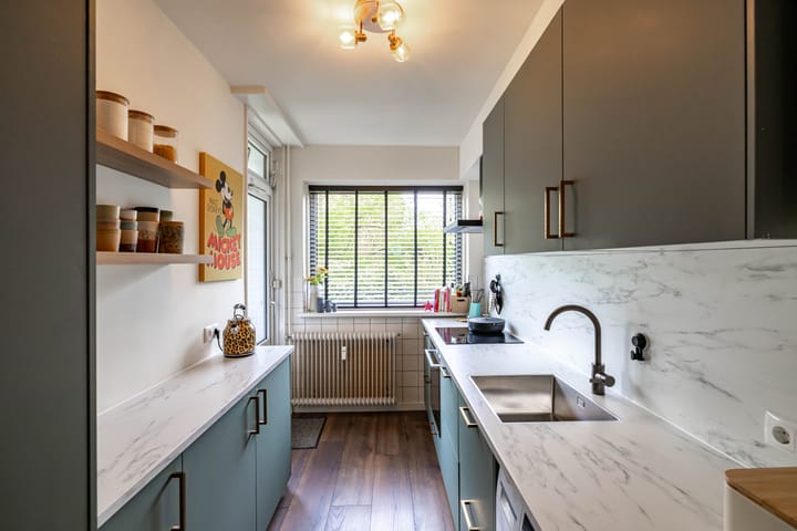 Photo 2 of Helperzoom 385