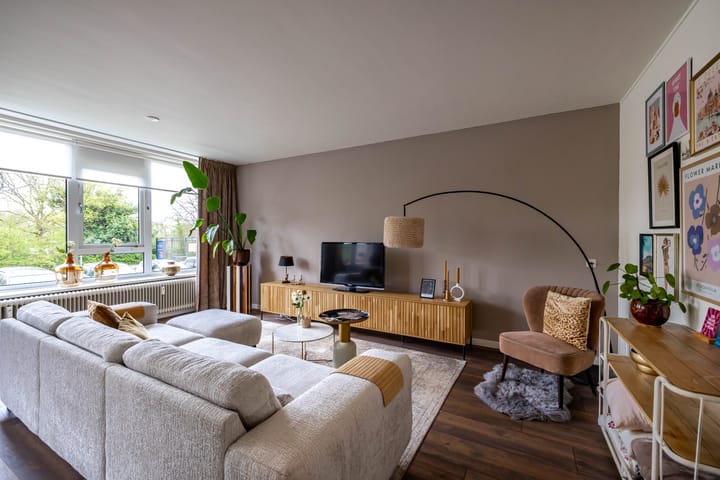 Photo 10 of Helperzoom 385