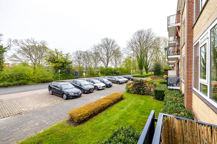 Photo 18 of Helperzoom 385