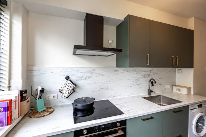 Photo 21 of Helperzoom 385