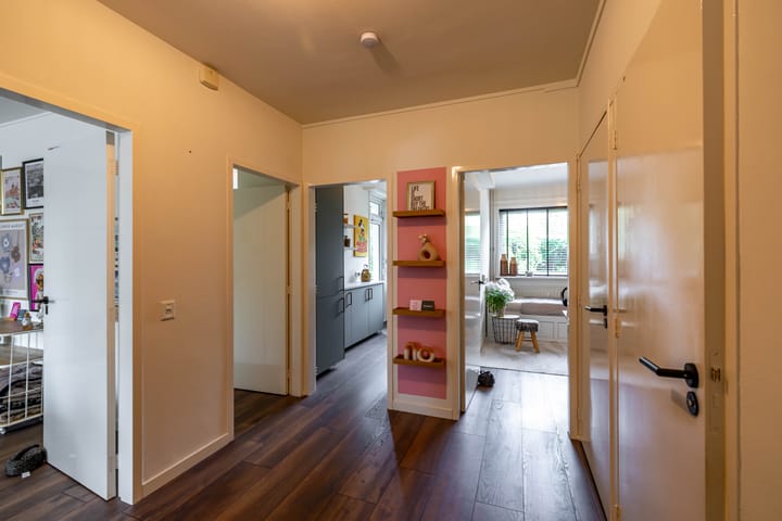 Photo 26 of Helperzoom 385