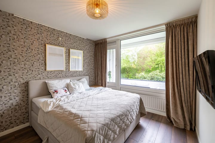 Photo 27 of Helperzoom 385