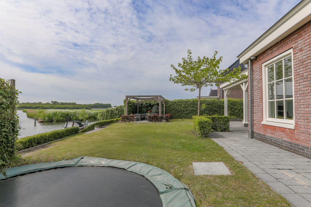 Foto 52 van Tuindershof 13