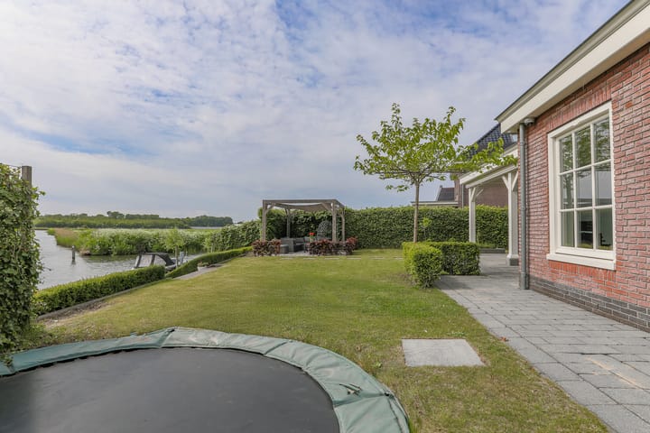 Foto 52 van Tuindershof 13