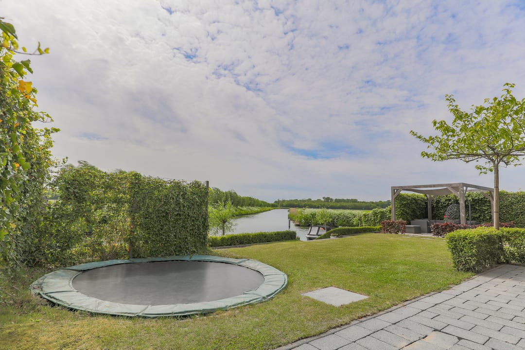 Foto 56 van Tuindershof 13