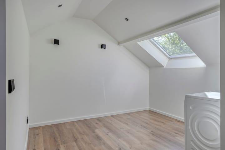 Foto 21 van Jan Tooroplaan 153