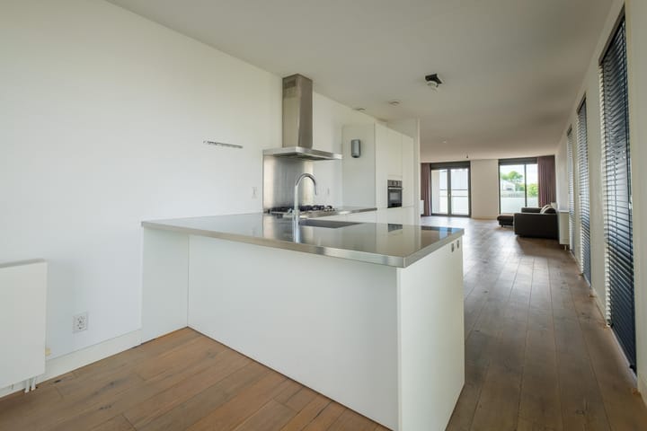 Photo 6 of Pieter Calandlaan 903