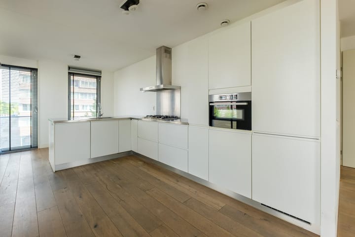 Photo 4 of Pieter Calandlaan 903