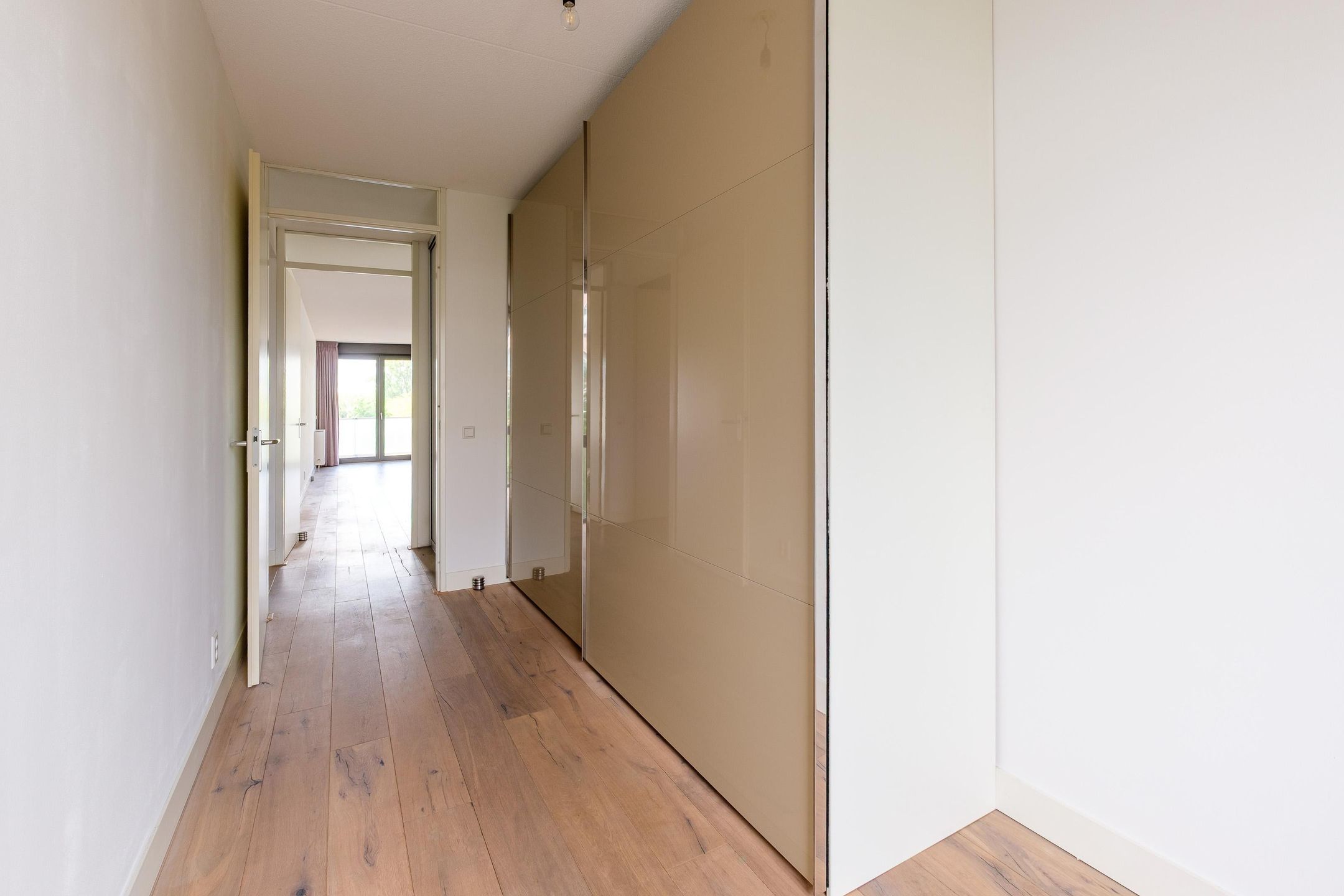 Foto 9 van Pieter Calandlaan 903