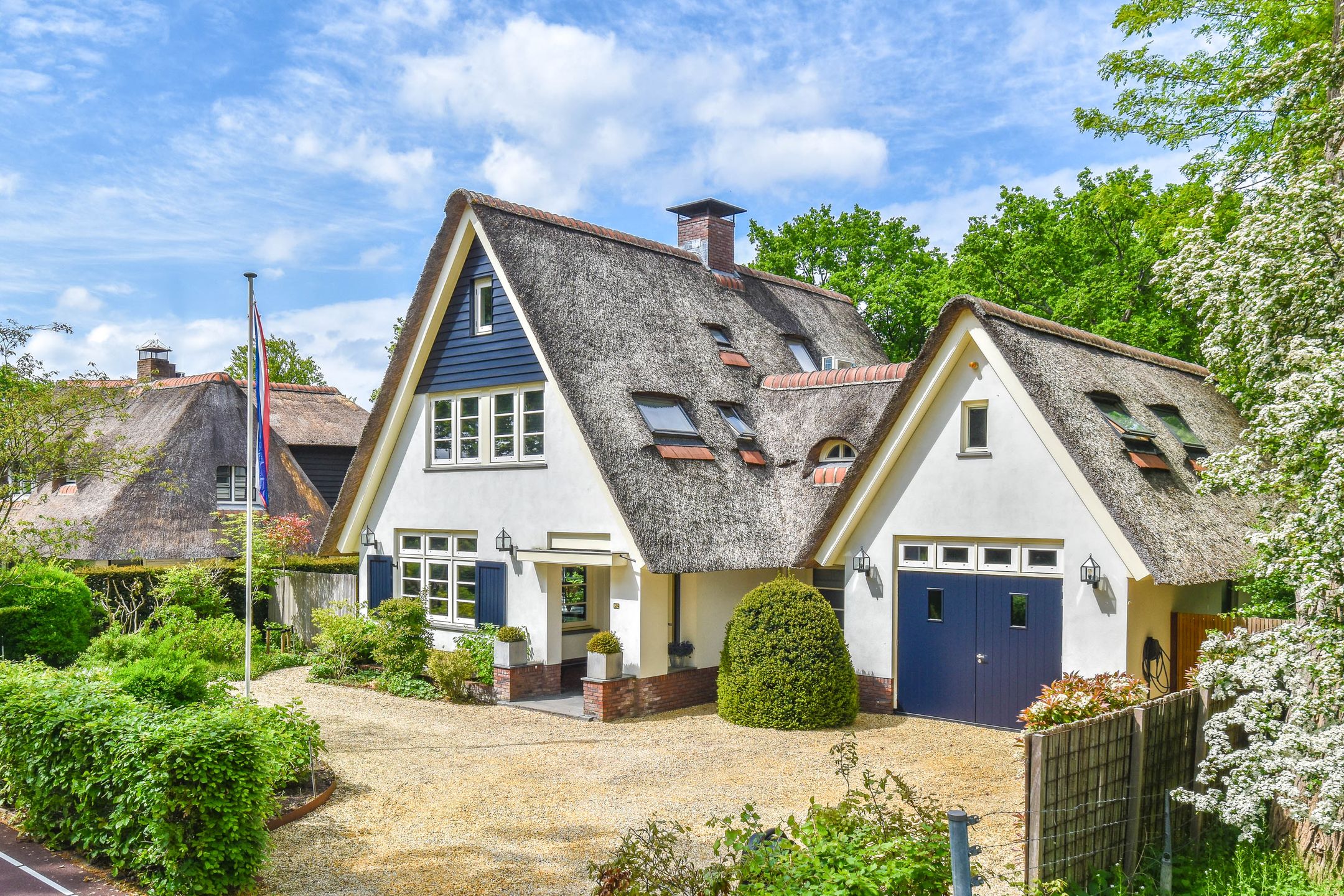 Photo 3 of Nieuwe Bussummerweg 182