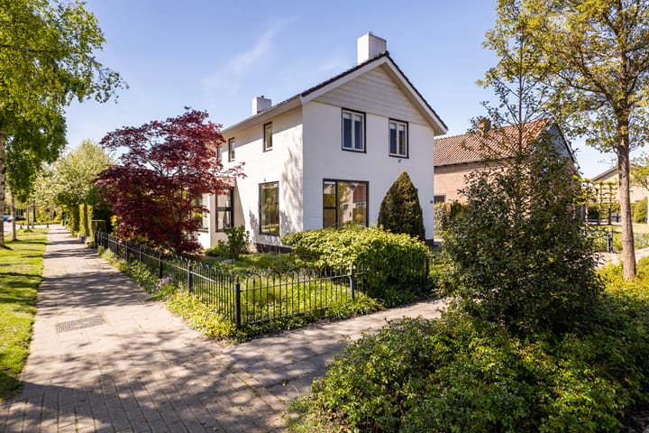 Foto 13 van Irenestraat 36