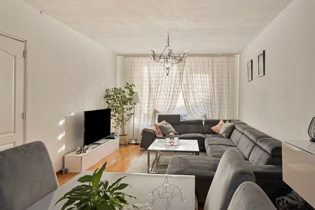 Photo 2 of Bereklauwstraat 9