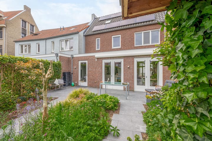 Foto 19 van J. Reyneke van Stuwestraat 13