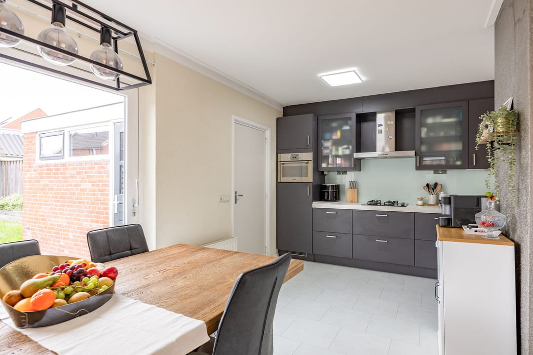 Photo 13 of Trompstraat 18