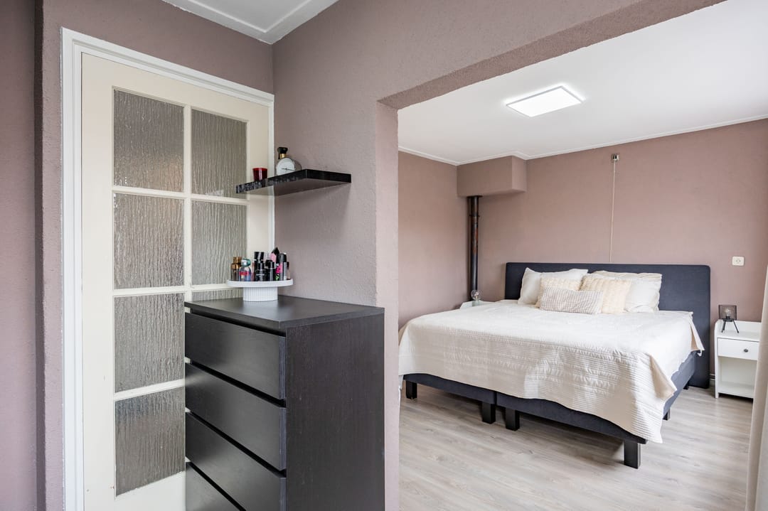 Photo 23 of Trompstraat 18