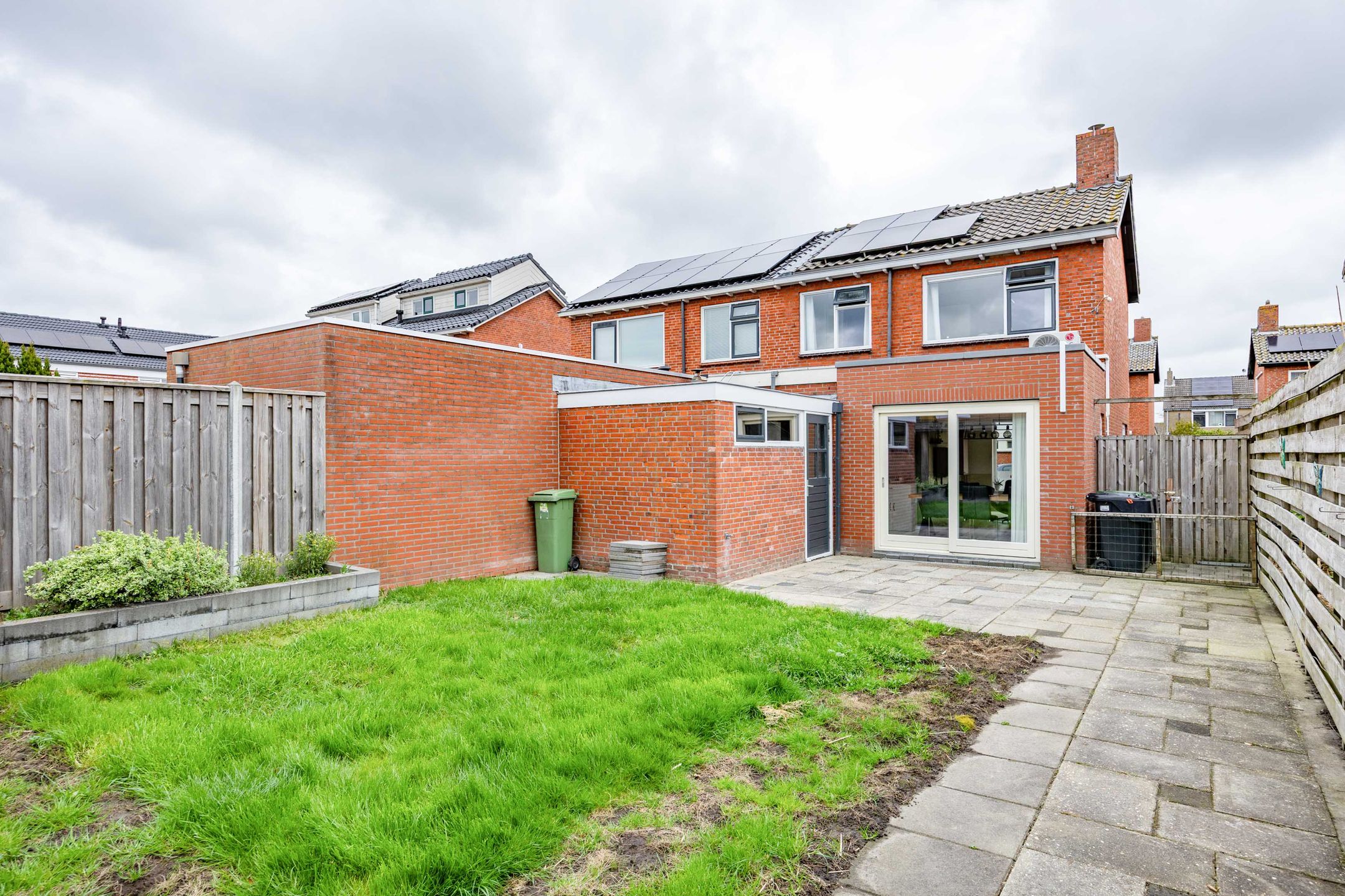 Photo 33 of Trompstraat 18