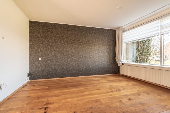 Foto 3 van Uranus 42