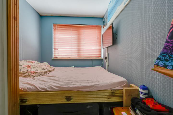 Photo 18 of Max Ernststraat 43