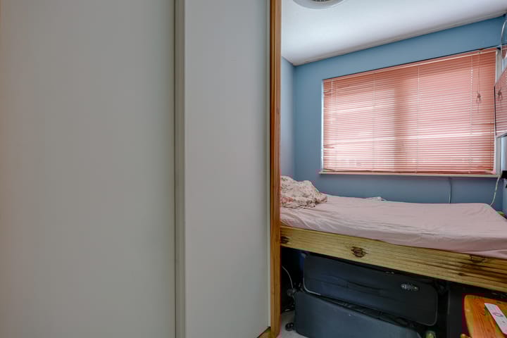 Photo 19 of Max Ernststraat 43