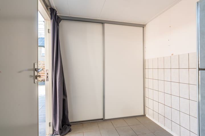 Foto 9 van Uranus 42