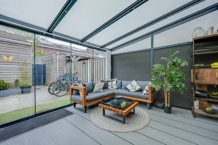 Photo 27 of Max Ernststraat 43