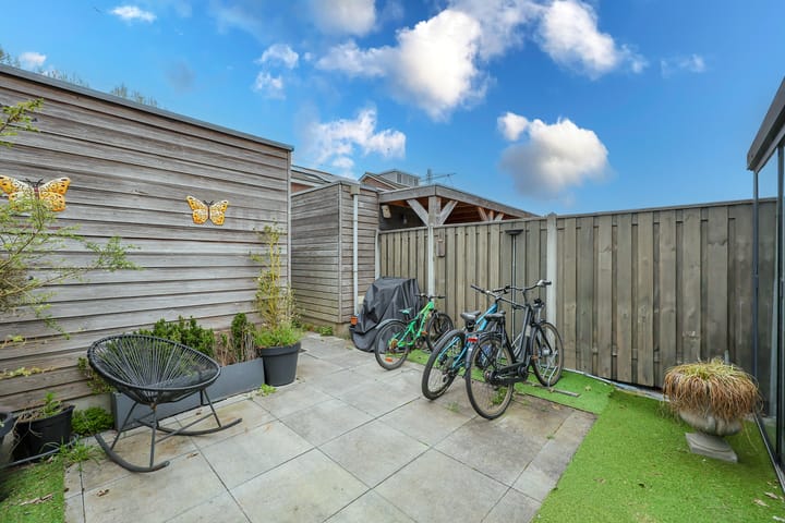 Photo 29 of Max Ernststraat 43